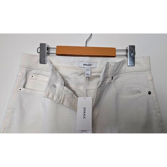 BNWT SPANX Sculpting Slim Straight Jeans with FitSense® in “Linen” off-white - Picture 3 of 3